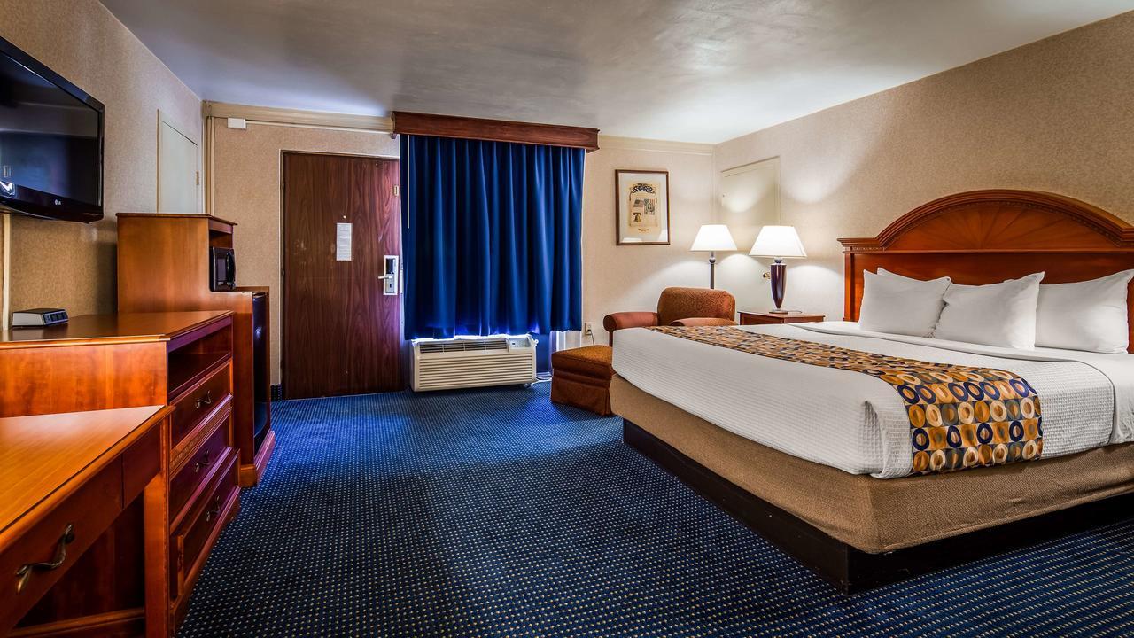 Hotel Pentagon Άρλινγκτον Εξωτερικό φωτογραφία